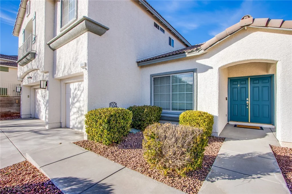 10654 Suffolk Hills, Las Vegas, NV 89129