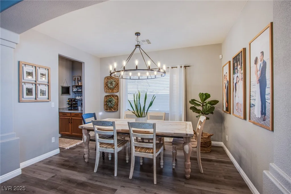 10654 Suffolk Hills, Las Vegas, NV 89129