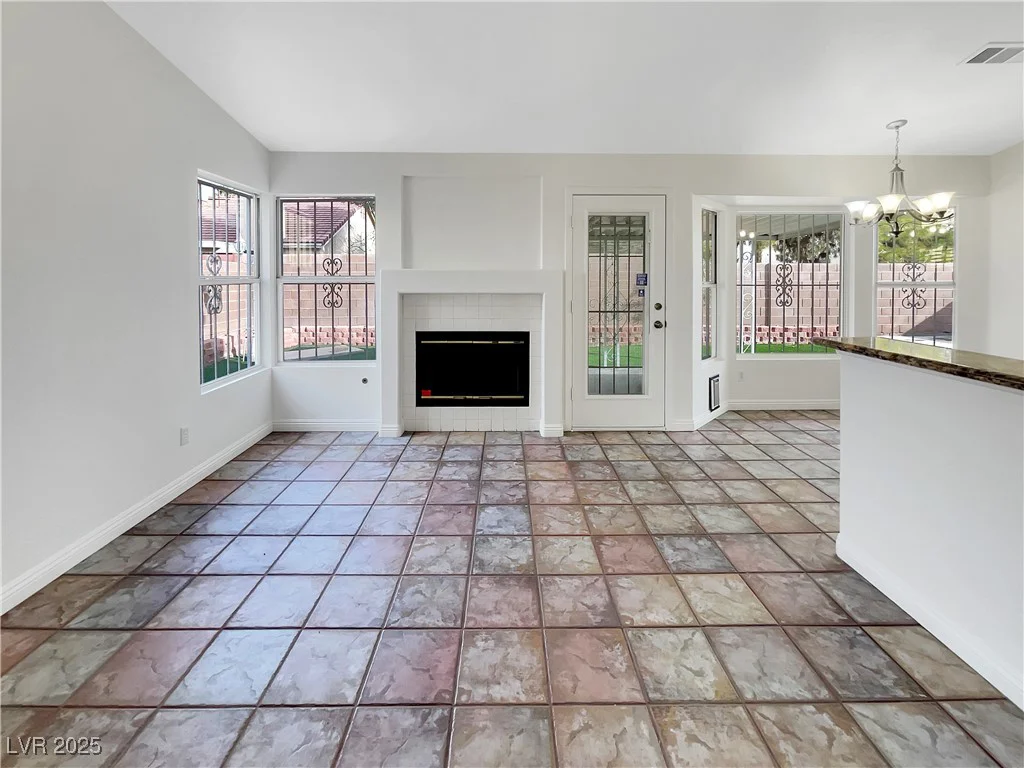 6108 Autumn Rose, Las Vegas, NV 89142