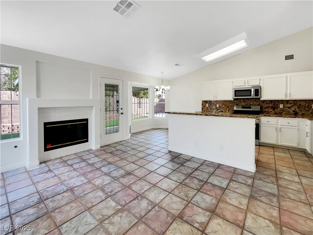 6108 Autumn Rose, Las Vegas, NV 89142