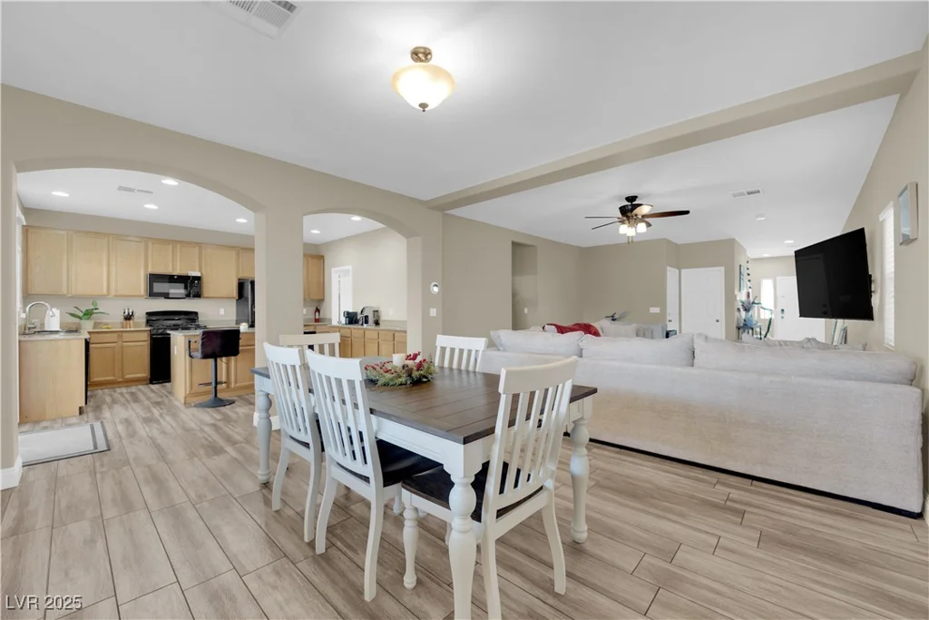2314 Rock Slide, Las Vegas, NV 89115