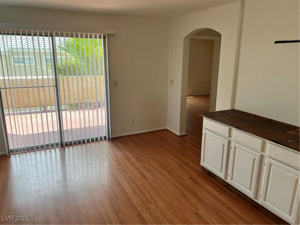 1533 Linnbaker, Las Vegas, NV 89110