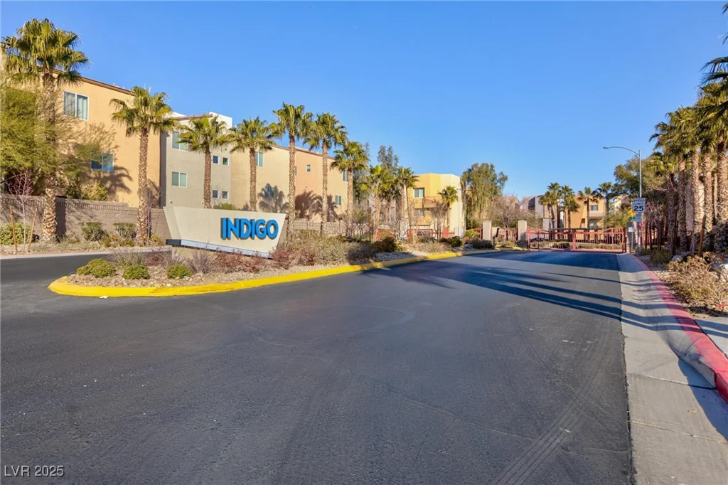 9378 Hilgard, Las Vegas, NV 89178