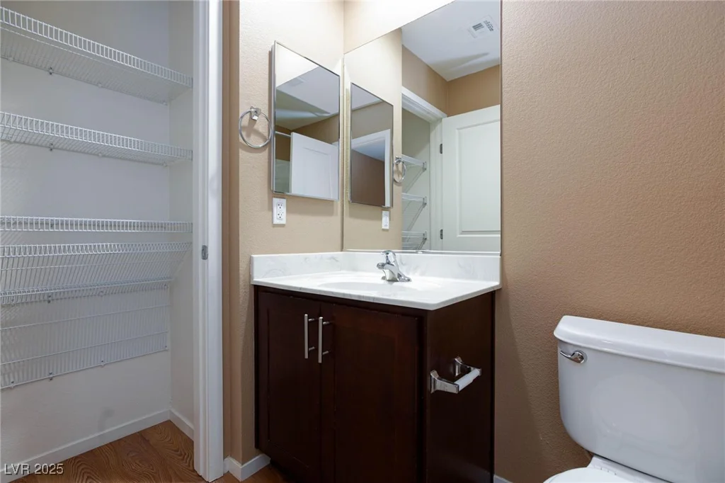 9378 Hilgard, Las Vegas, NV 89178