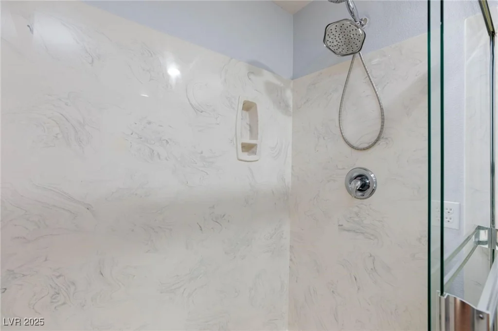 9378 Hilgard, Las Vegas, NV 89178