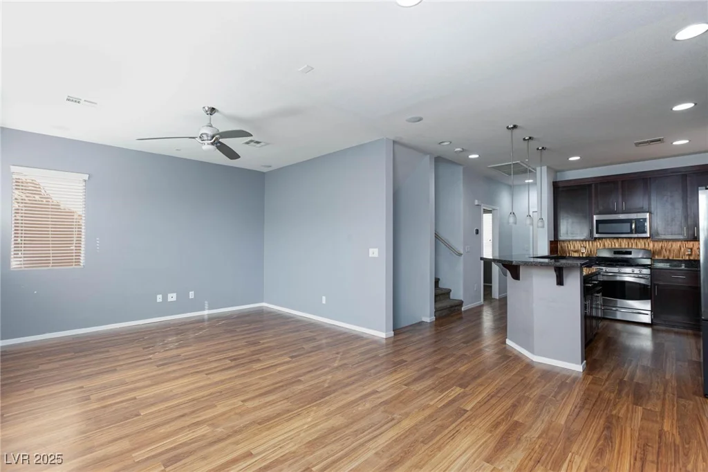 9378 Hilgard, Las Vegas, NV 89178