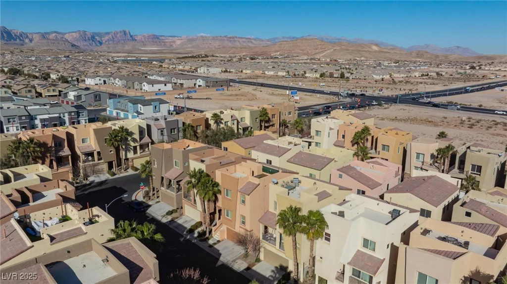 9378 Hilgard, Las Vegas, NV 89178