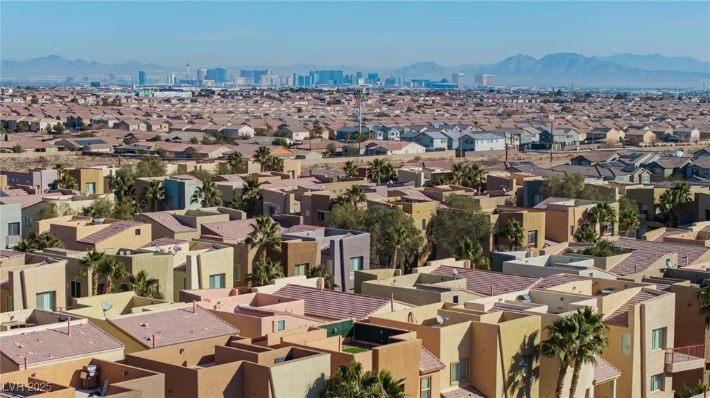 9378 Hilgard, Las Vegas, NV 89178