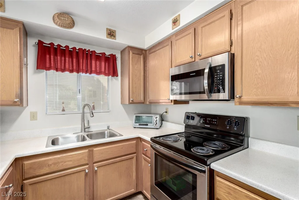 6885 Tamarus, Las Vegas, NV 89119