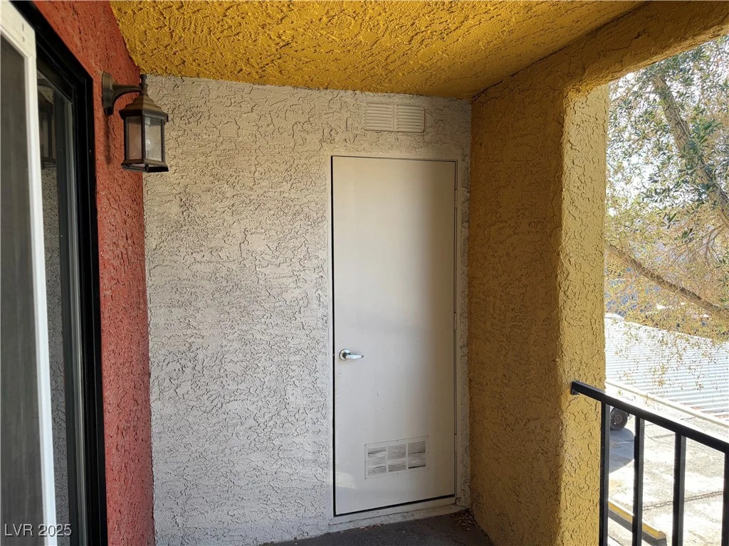 2700 Rainbow, Las Vegas, NV 89108