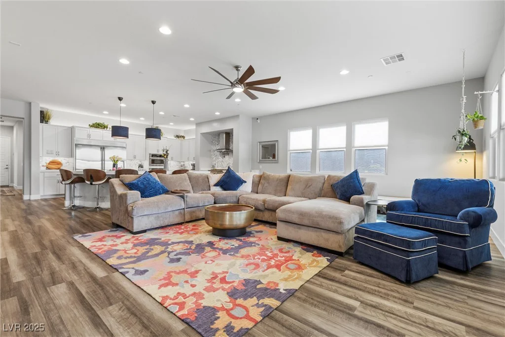 286 Chartan, Las Vegas, NV 89183