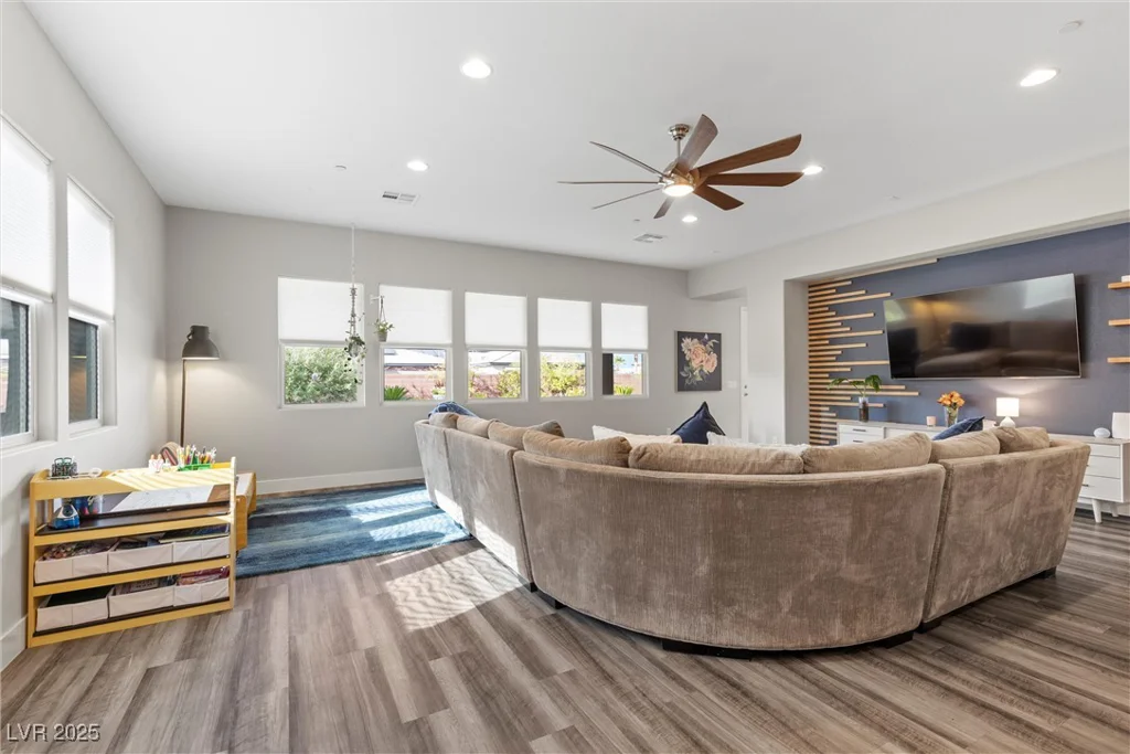 286 Chartan, Las Vegas, NV 89183