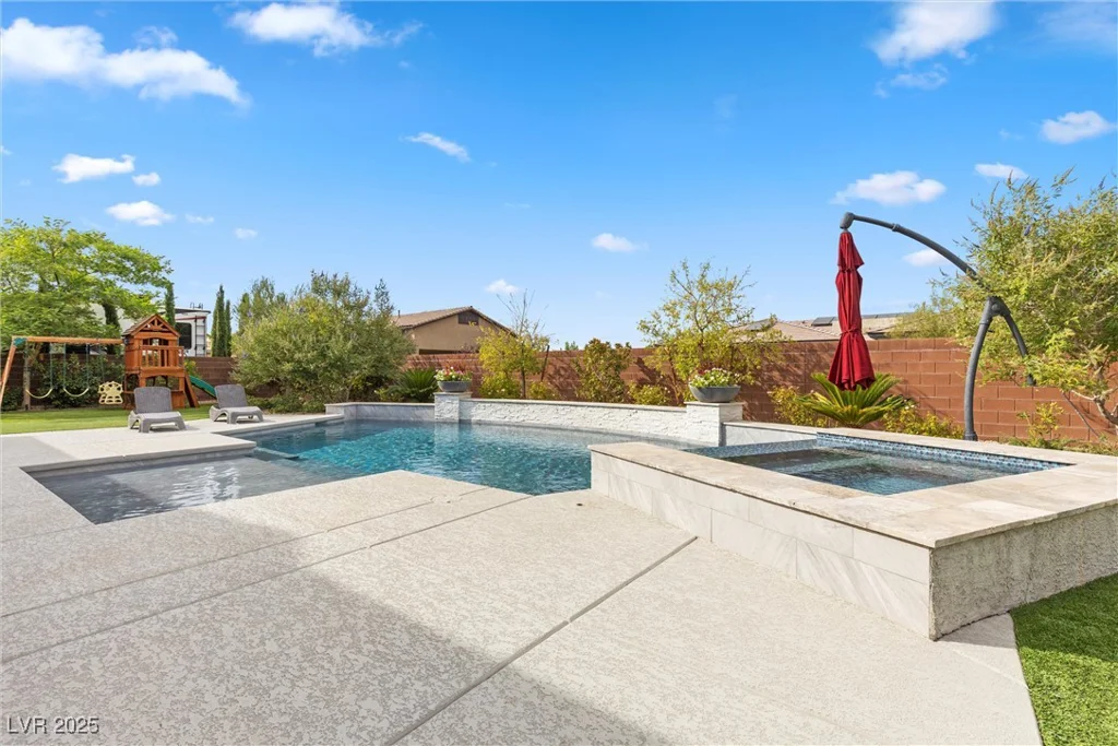 286 Chartan, Las Vegas, NV 89183
