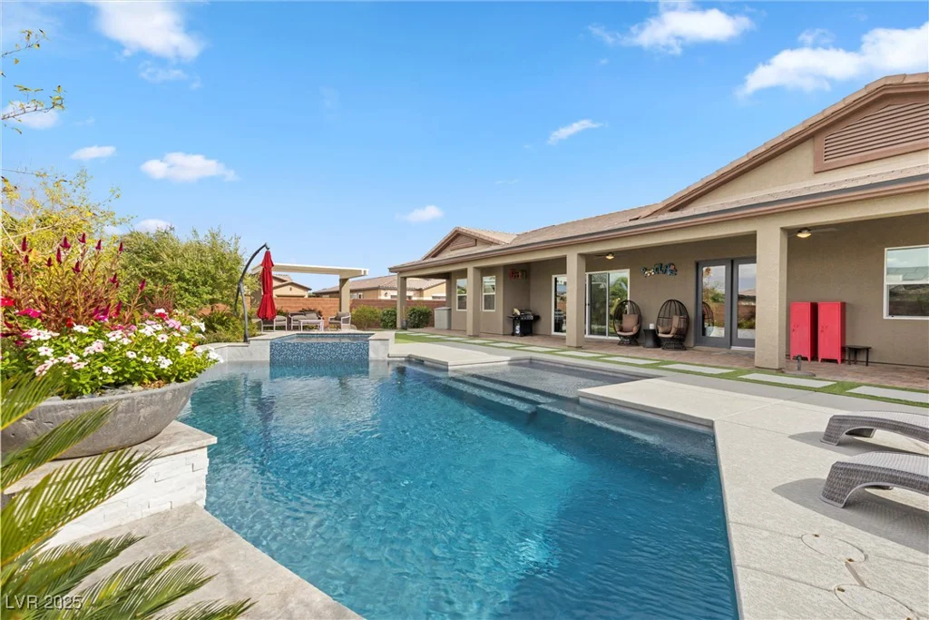 286 Chartan, Las Vegas, NV 89183