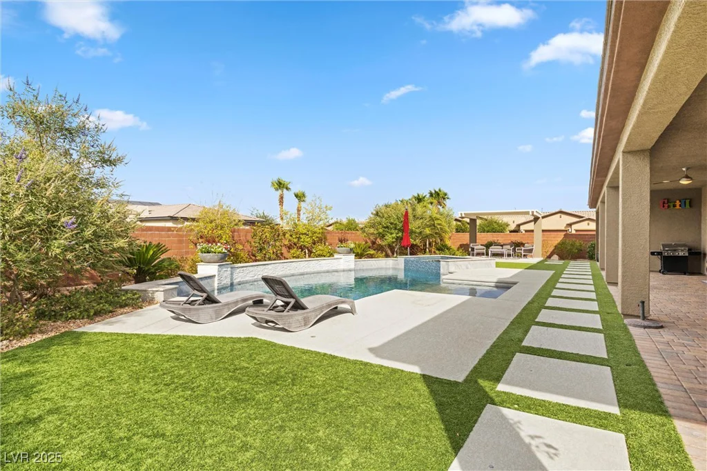 286 Chartan, Las Vegas, NV 89183
