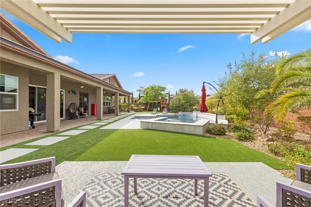 286 Chartan, Las Vegas, NV 89183