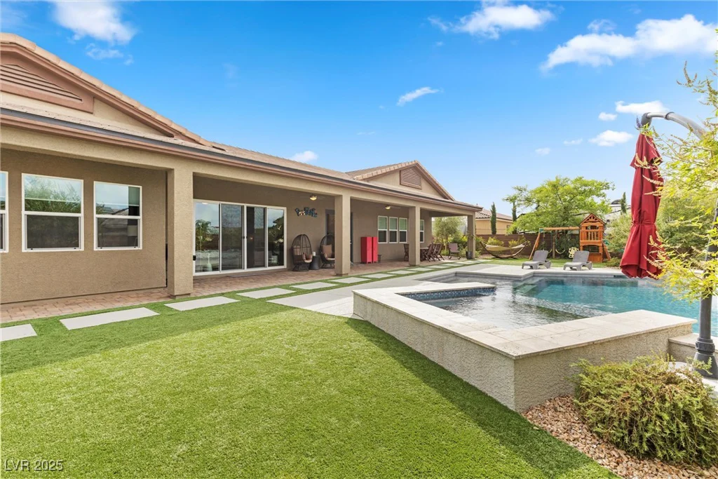 286 Chartan, Las Vegas, NV 89183