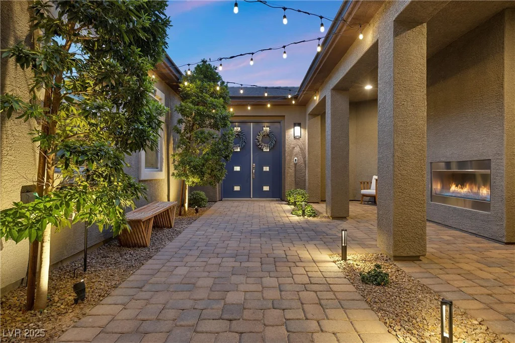 286 Chartan, Las Vegas, NV 89183