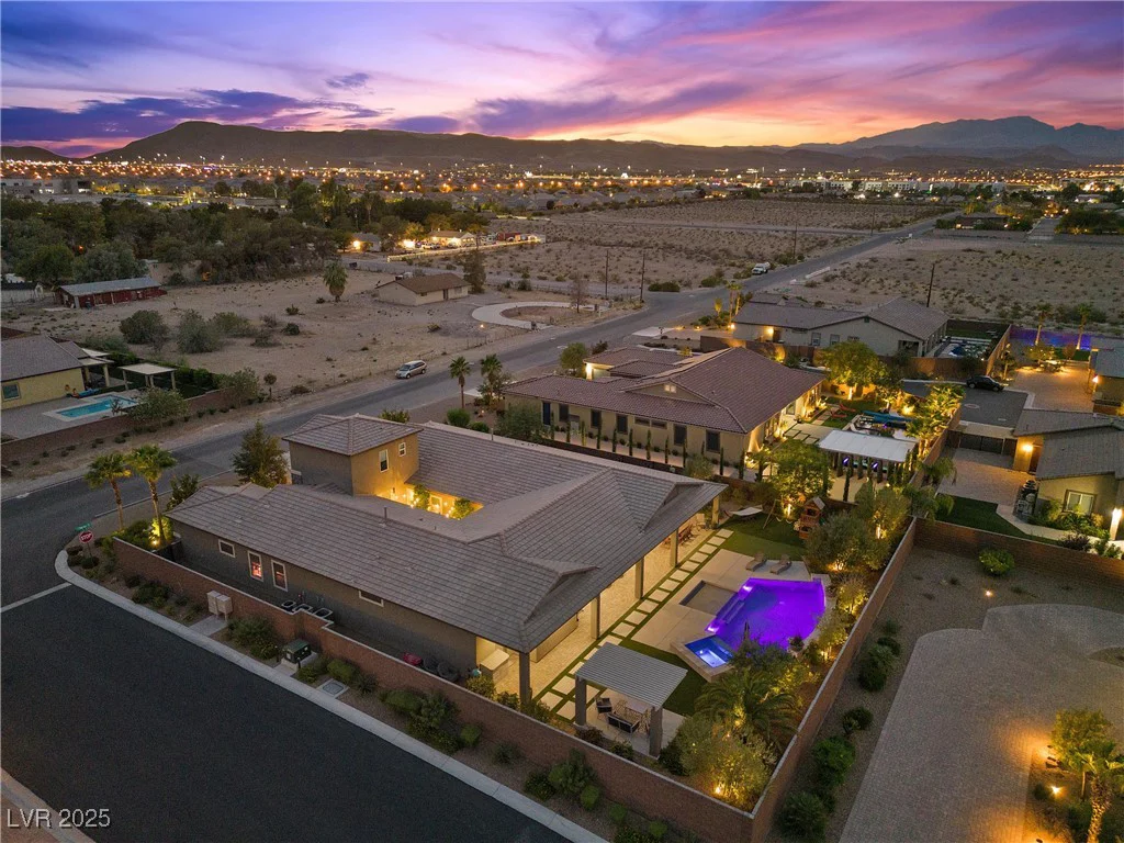 286 Chartan, Las Vegas, NV 89183