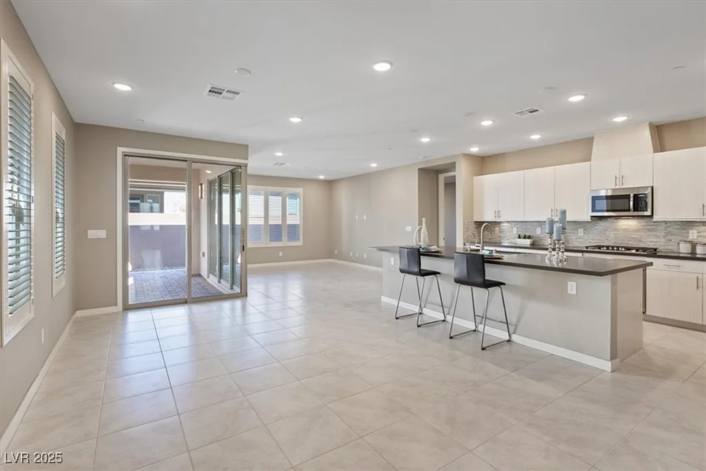 4303 Sunrise Flats, Las Vegas, NV 89135