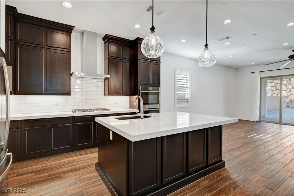 395 Nine Mile Creek, Las Vegas, NV 89138