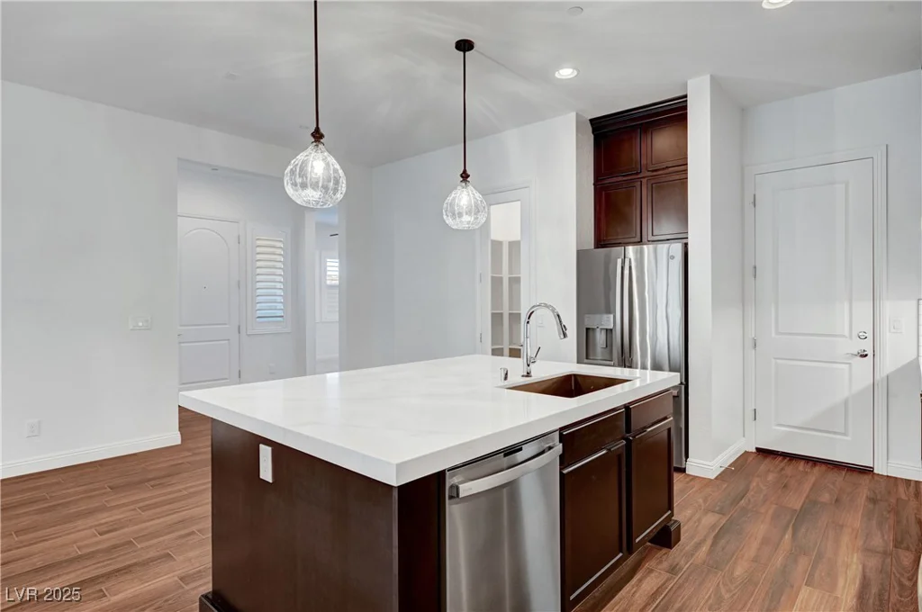 395 Nine Mile Creek, Las Vegas, NV 89138