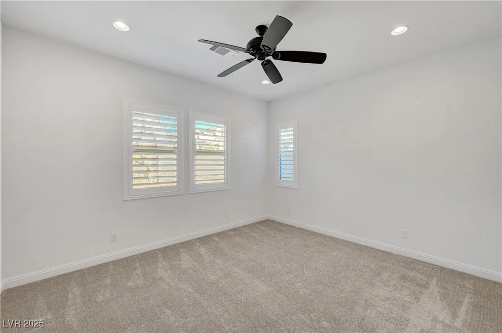 395 Nine Mile Creek, Las Vegas, NV 89138