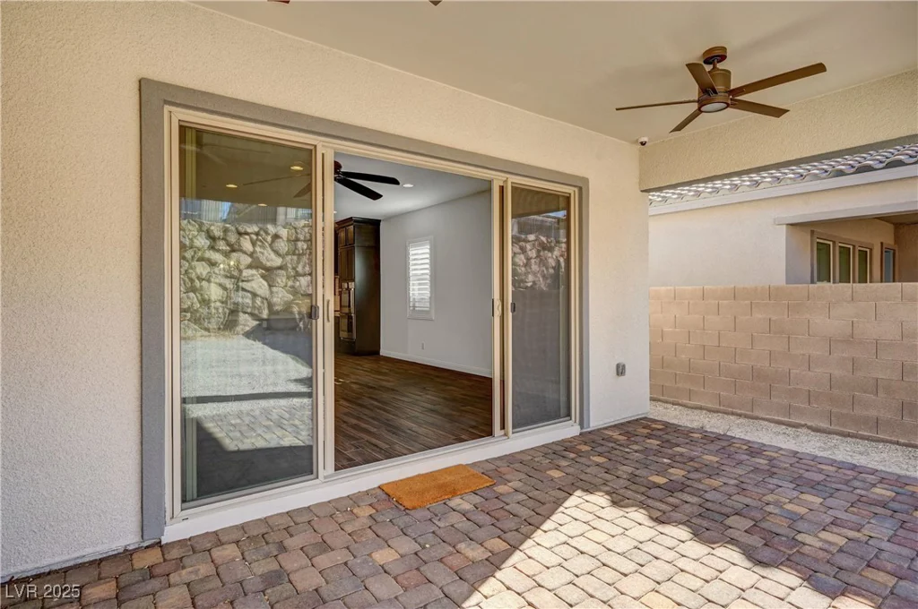 395 Nine Mile Creek, Las Vegas, NV 89138