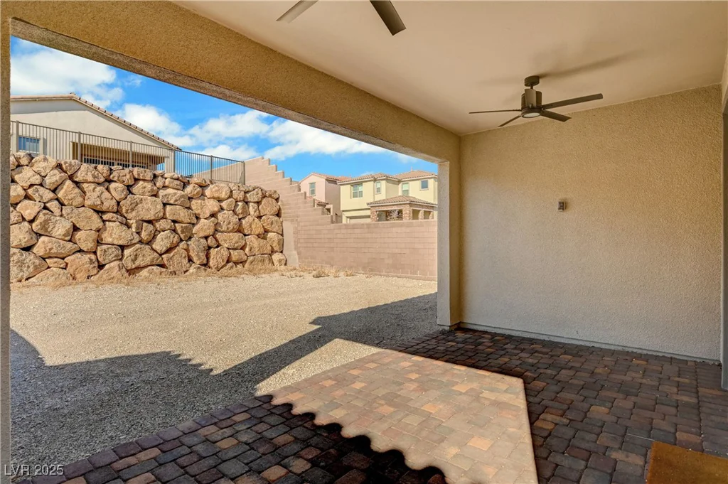 395 Nine Mile Creek, Las Vegas, NV 89138