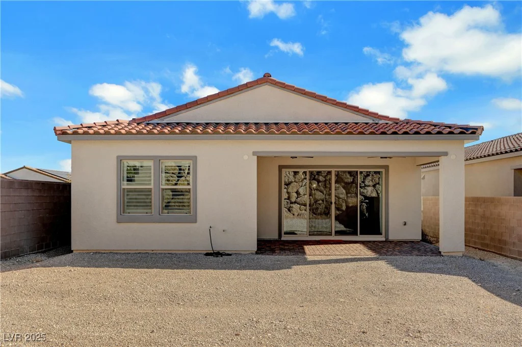 395 Nine Mile Creek, Las Vegas, NV 89138