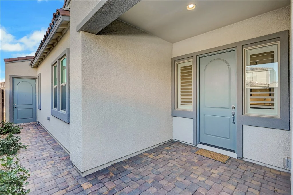 395 Nine Mile Creek, Las Vegas, NV 89138