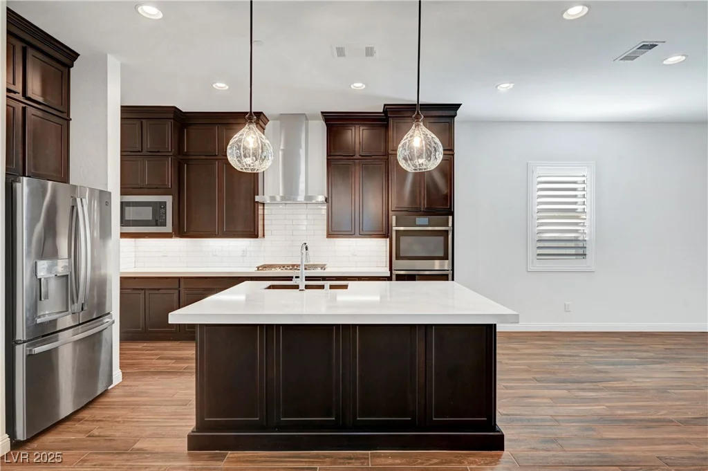 395 Nine Mile Creek, Las Vegas, NV 89138