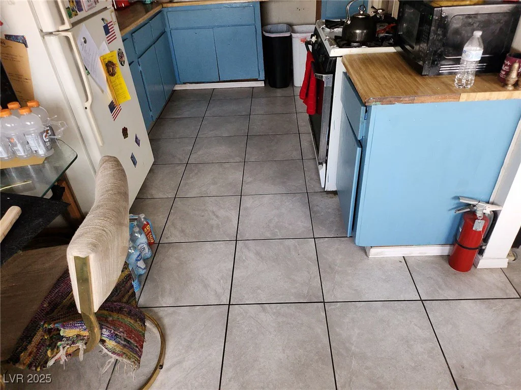 6941 Appleton, Las Vegas, NV 89156