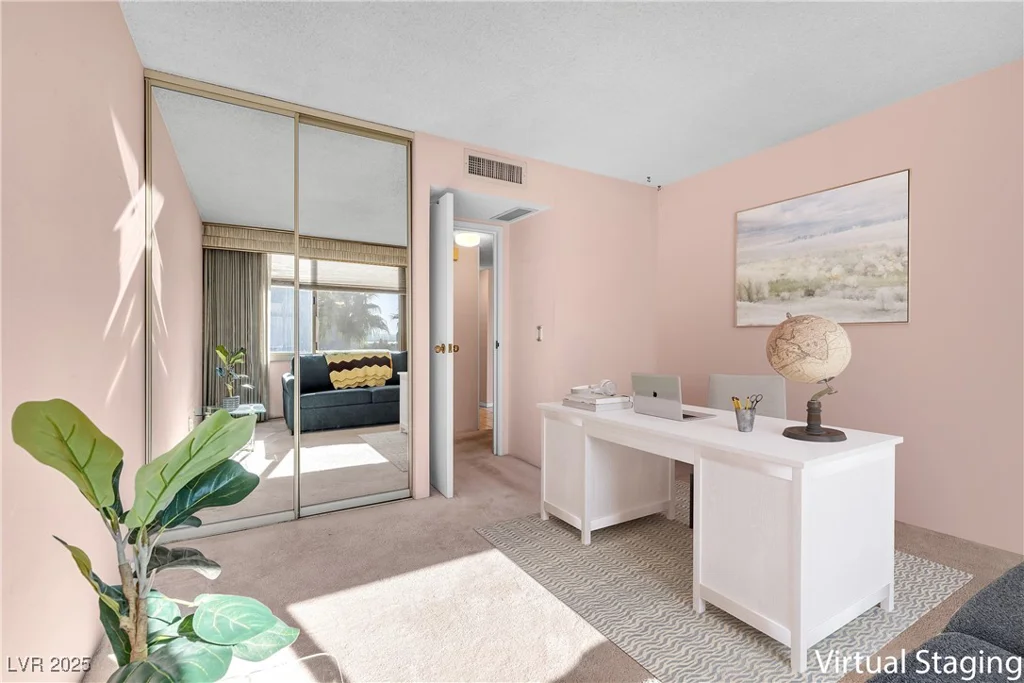 205 Harmon, Las Vegas, NV 89169