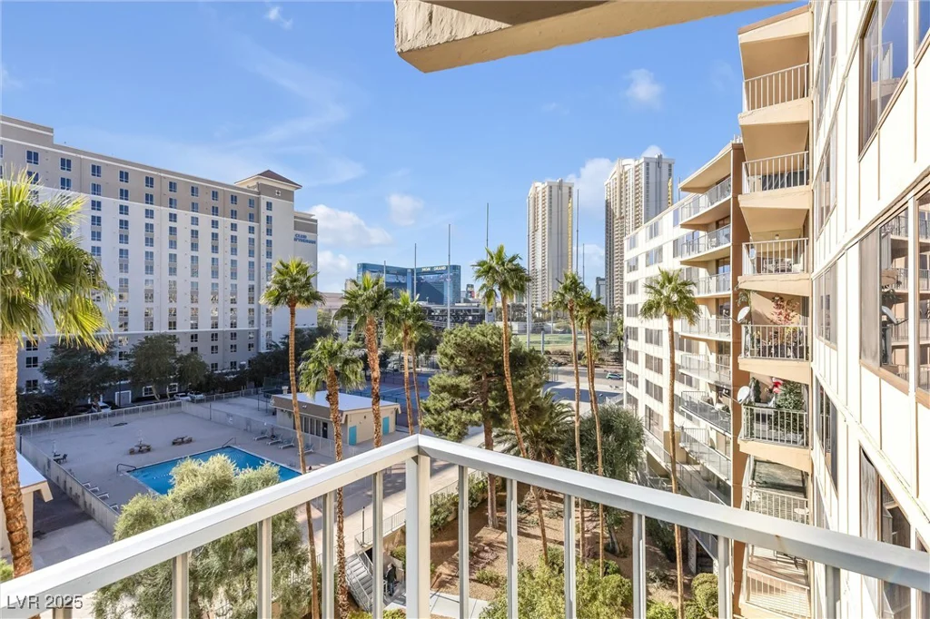 205 Harmon, Las Vegas, NV 89169