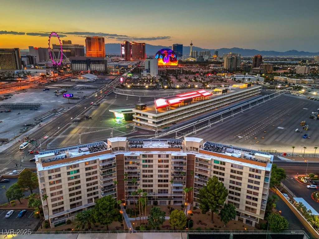 205 Harmon, Las Vegas, NV 89169