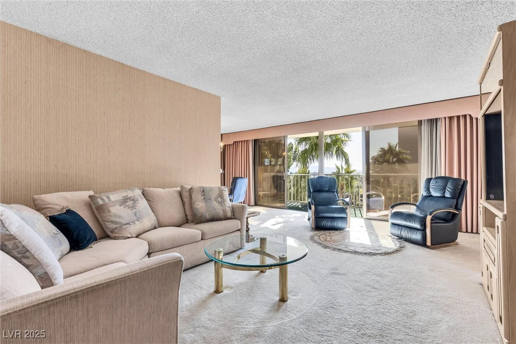 205 Harmon, Las Vegas, NV 89169