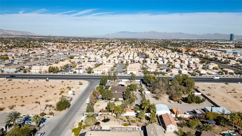5785 Russell, Las Vegas, NV 89118