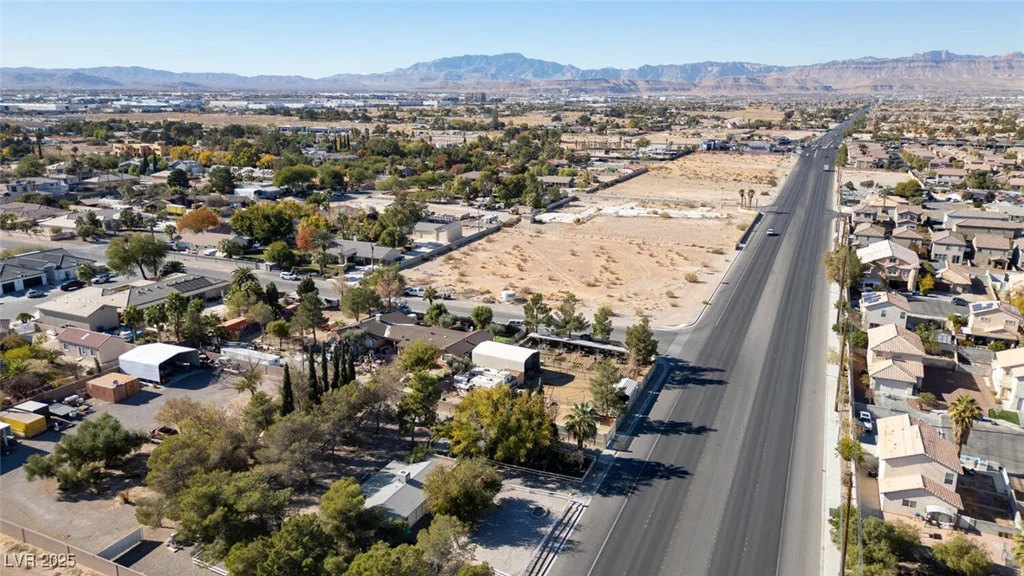 5785 Russell, Las Vegas, NV 89118
