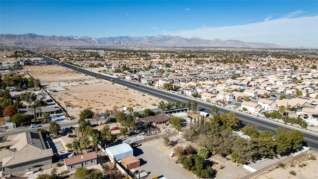 5785 Russell, Las Vegas, NV 89118