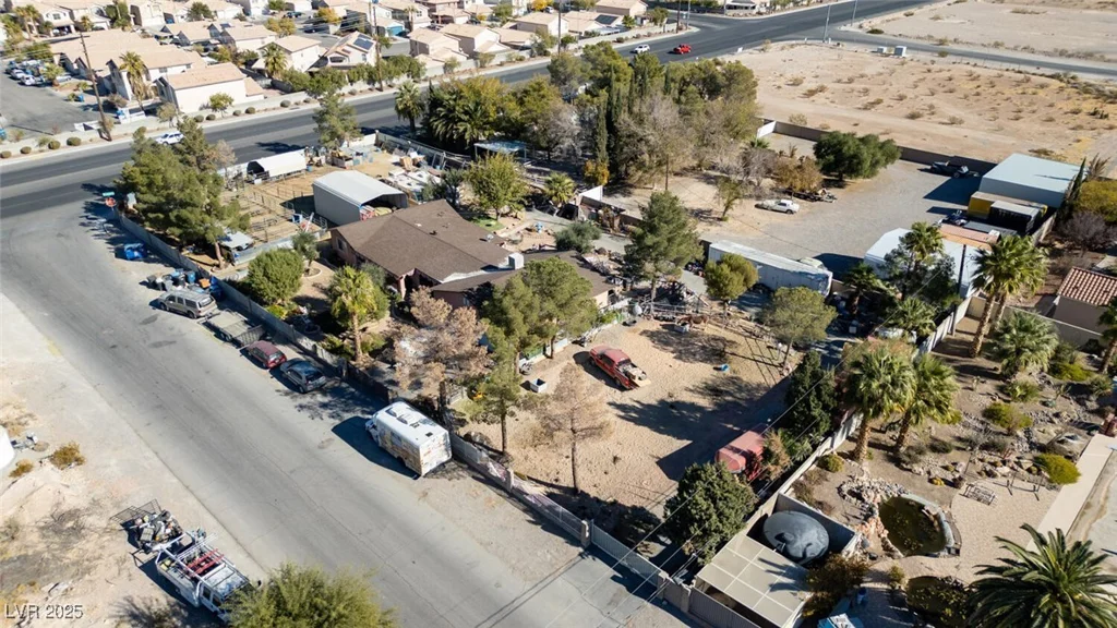 5785 Russell, Las Vegas, NV 89118