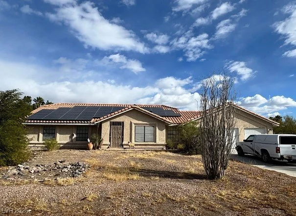 3360 Pioneer, Las Vegas, NV 89129