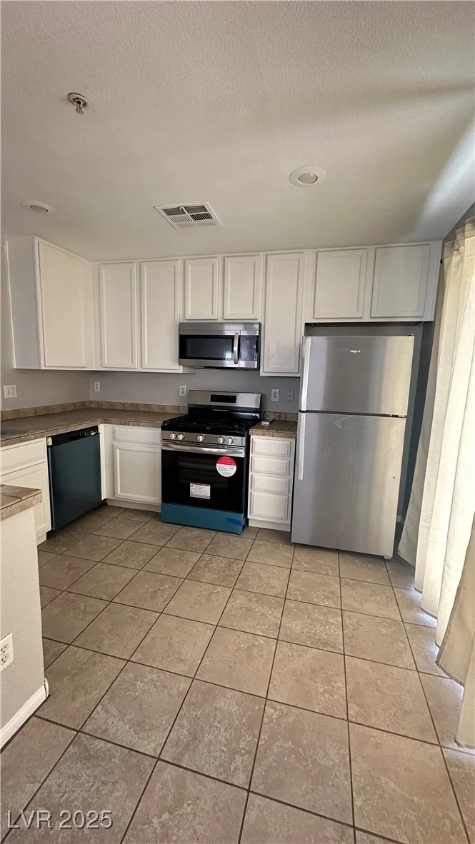 3025 Sunrise Bay, North Las Vegas, NV 89031
