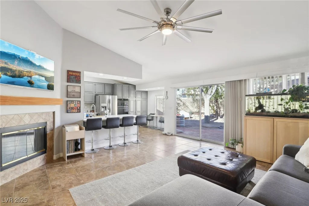 2024 Shadow Brook, Henderson, NV 89074