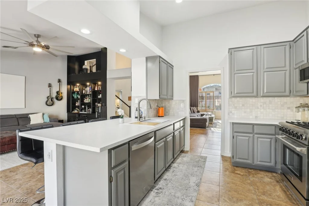 2024 Shadow Brook, Henderson, NV 89074