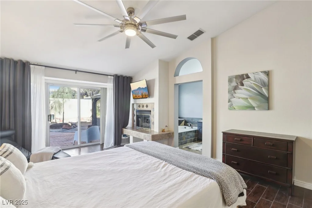 2024 Shadow Brook, Henderson, NV 89074