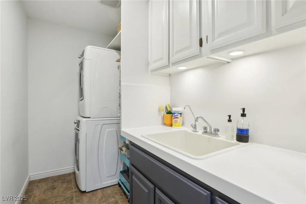 2024 Shadow Brook, Henderson, NV 89074