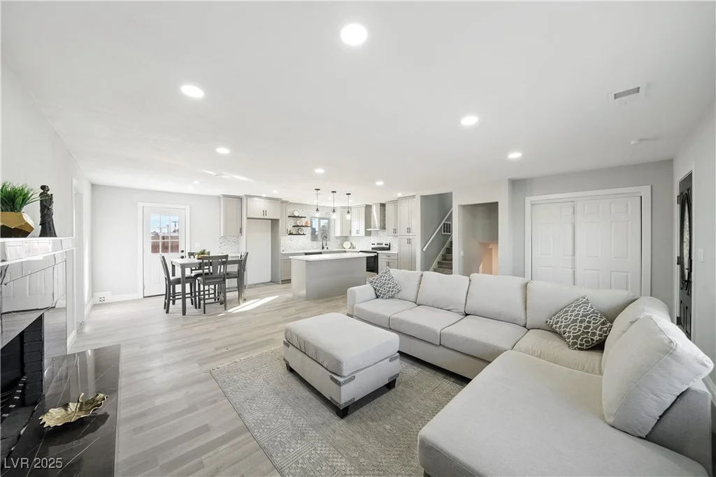 3314 Wayne, Las Vegas, NV 89121