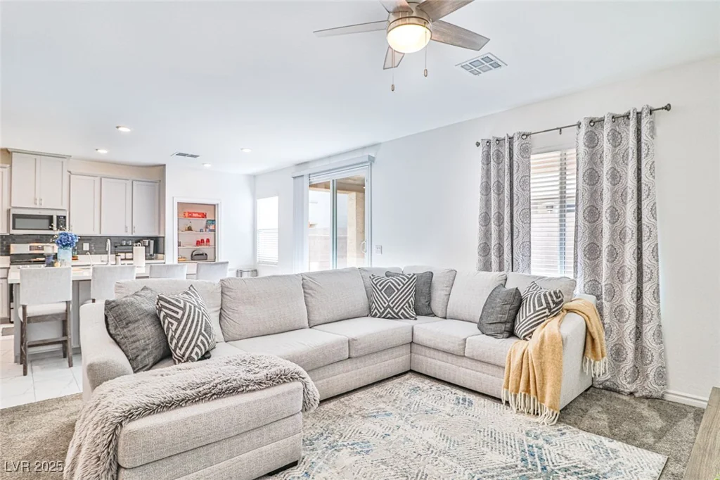 4025 Redwood Glen, Las Vegas, NV 89141