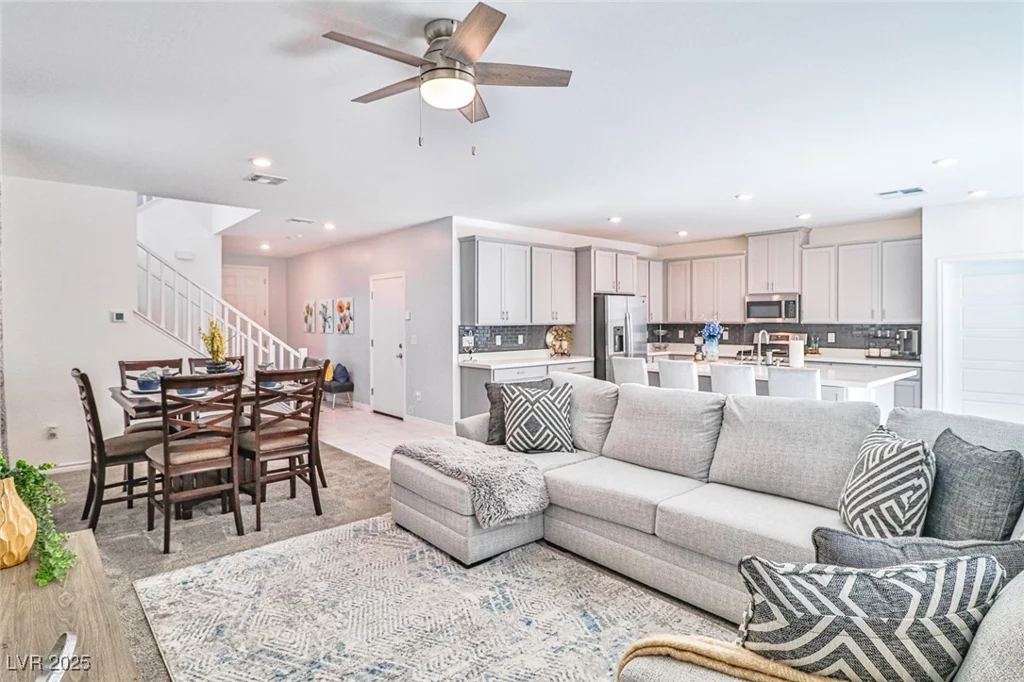 4025 Redwood Glen, Las Vegas, NV 89141